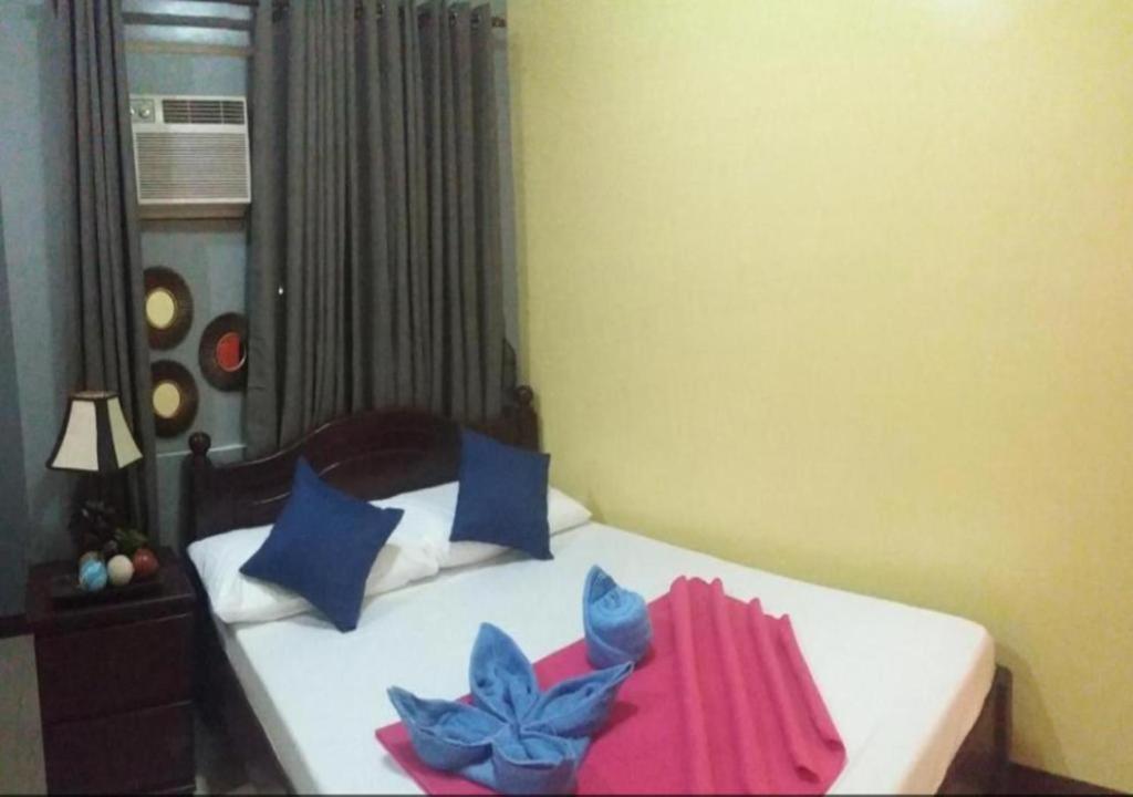 מקטאן The Stopover Hostel - Mactan מראה חיצוני תמונה